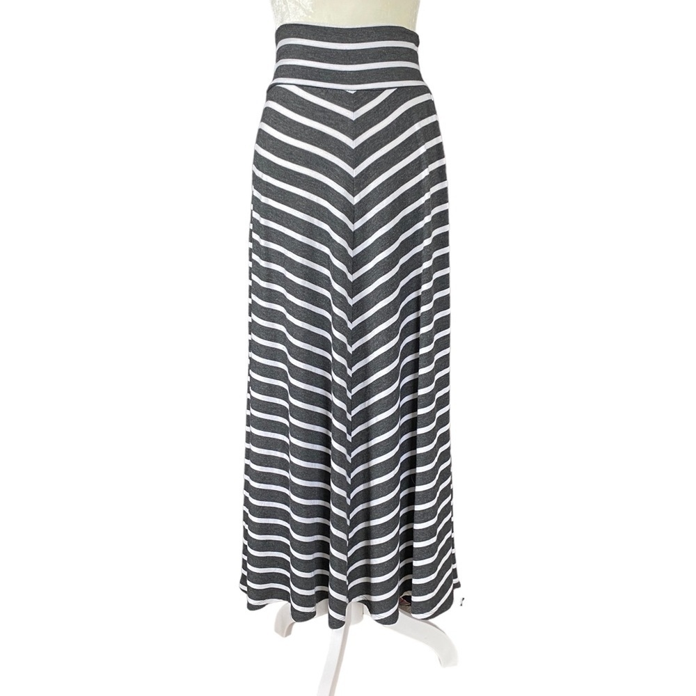 AB Studio gray and white stripe maxi skirt stretchy flowy women’s size small - Picture 2 of 9